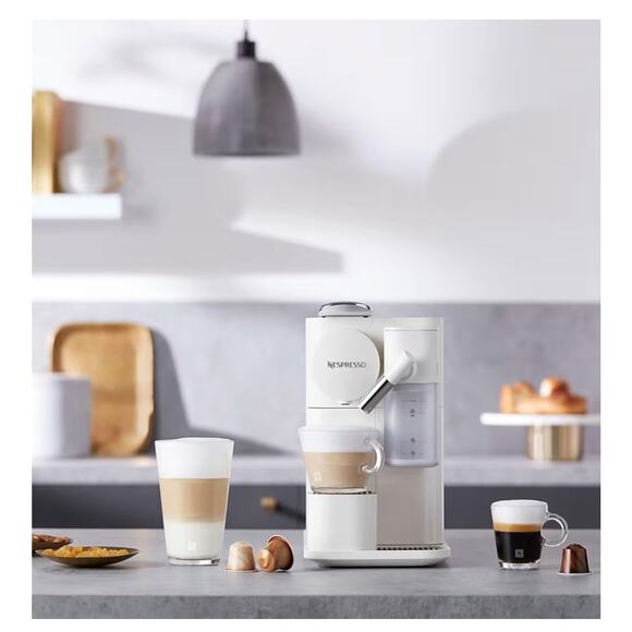 NEW De’Longhi Nespresso Lattissima One  Espresso Coffee Machine Milk Frother - Picture 3 of 7